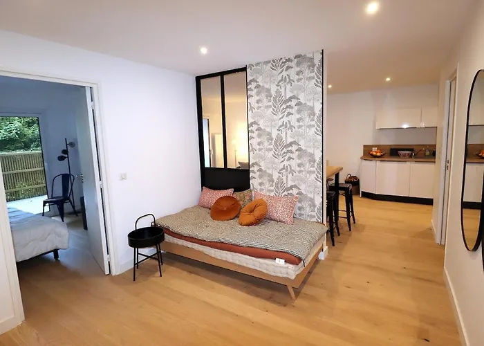 Le Raspail By Tranquil At Home, Parking - *